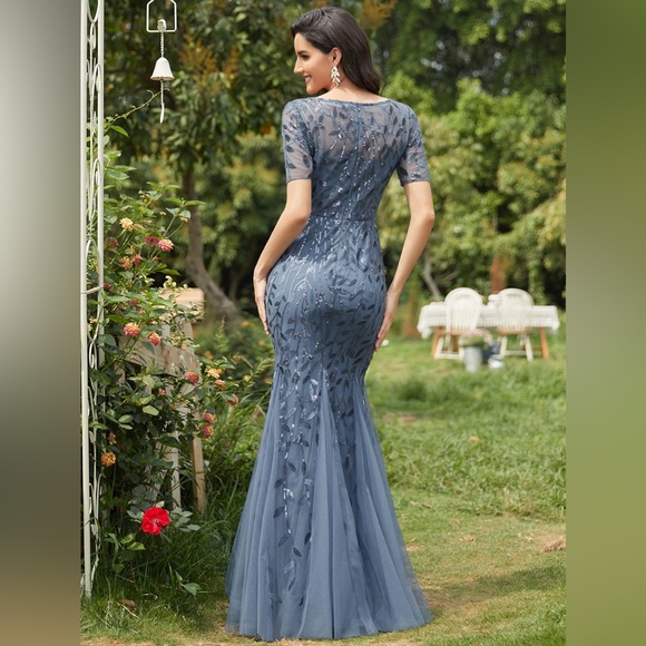 Mother Of The Bride Gown - Picture 2 of 3